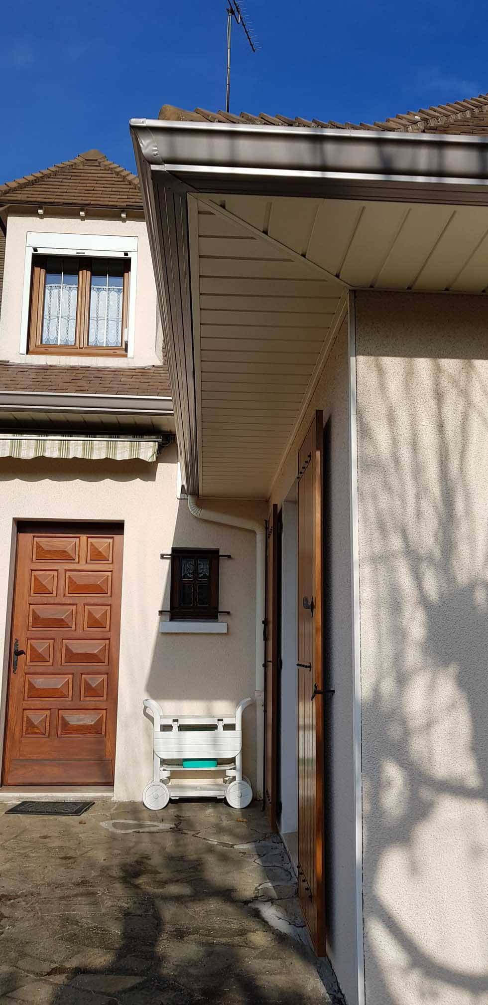 Avancée de toit (1)